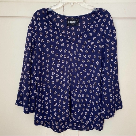 Reformation Floral V Neck Navy Blouse XS - Picture 1 of 6